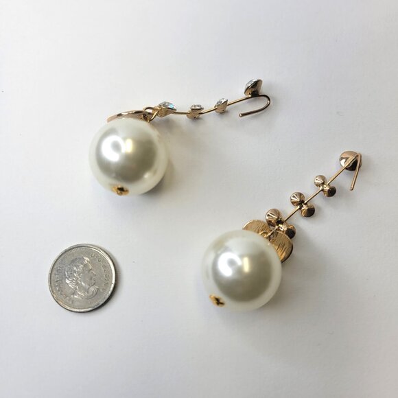 Pearl and Crystal Dangle Earrings - Picture 7 of 7